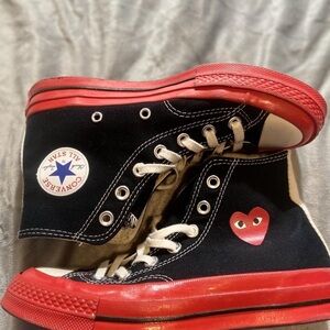 Converse Women's Black and Red High-Tops